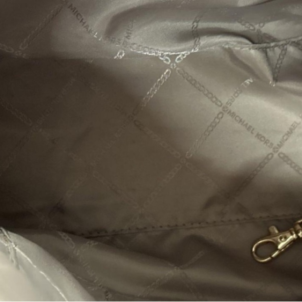 Michael Kors Sienna Large Pebbled Leather Shoulder Bag - Soft Pink/Tan - Picture 5 of 5